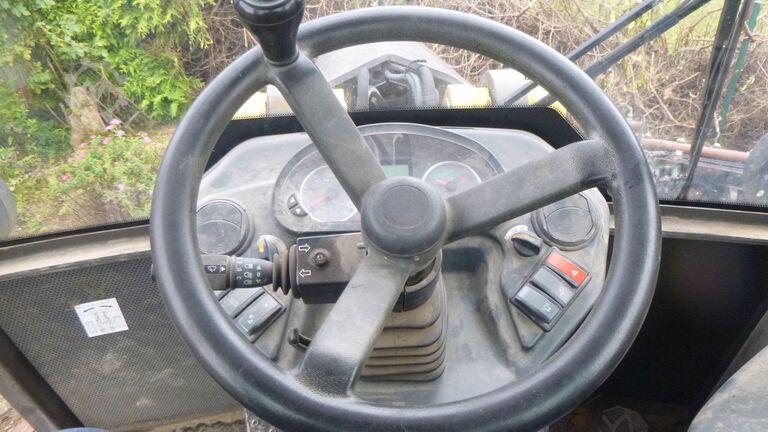 Acionamento rotativo pneumático MECALAC Ahlmann AS 700