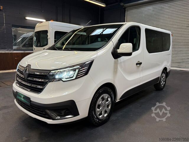 Минибус RENAULT Trafic Kombi L1H1 Life Style 8 Sitze AC LED PDC