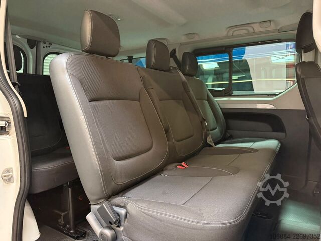 Минибус RENAULT Trafic Kombi L1H1 Life Style 8 Sitze AC LED PDC