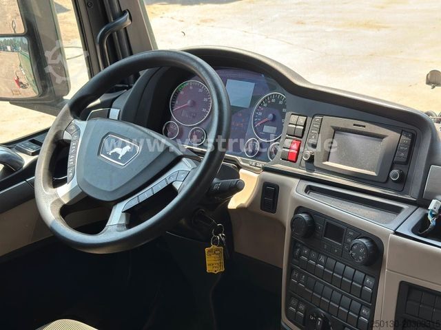 Влекач за голям обем MAN TGX 18.460 4x2 Voll Luft  *DEFEKT*