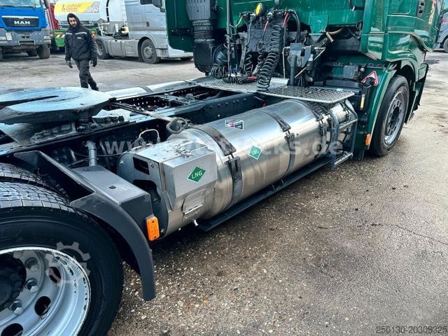 Влекач за голям обем IVECO Stralis 460 NP 4x2 LNG