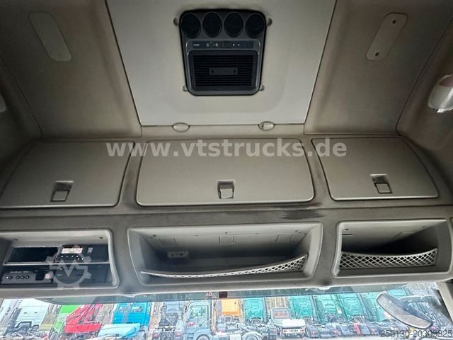 Влекач за голям обем IVECO Stralis 460 NP 4x2 LNG