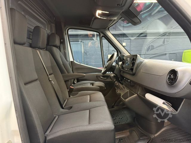 รถตู้หลังคาสูง MERCEDES-BENZ Sprinter 315 MAXI Klima 360° Kamera MBUX AHK