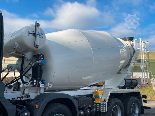 Camion malaxeur à béton MAN TGS 41.400 8x4 / EuromixMTP  EM 10m³ R / EURO 2