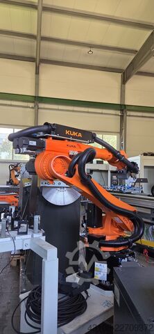 Industrijski robot KUKA KR 16 R2010-2 / SEL