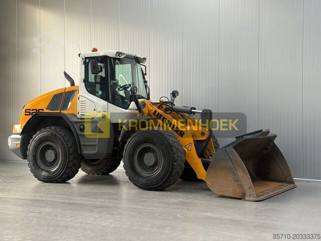 رافعة شوكية Liebherr L526