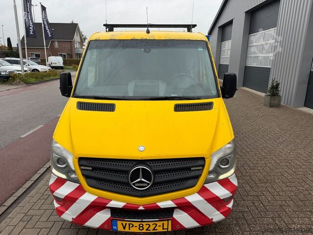 Xe thùng Mercedes-Benz 319 L2/H1 BF3 Begleit-/Convooi-/Begleiding-/Camper