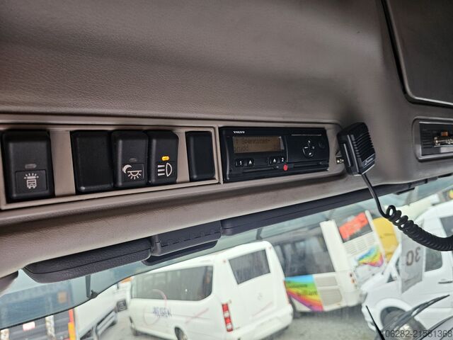 Camião porta-contentores de gancho Volvo FH520 6x4 Multilift SAWO 20T