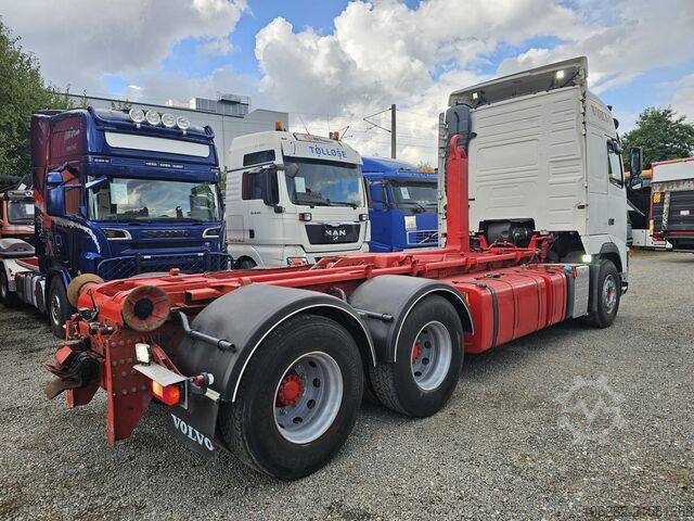 Camião porta-contentores de gancho Volvo FH520 6x4 Multilift SAWO 20T