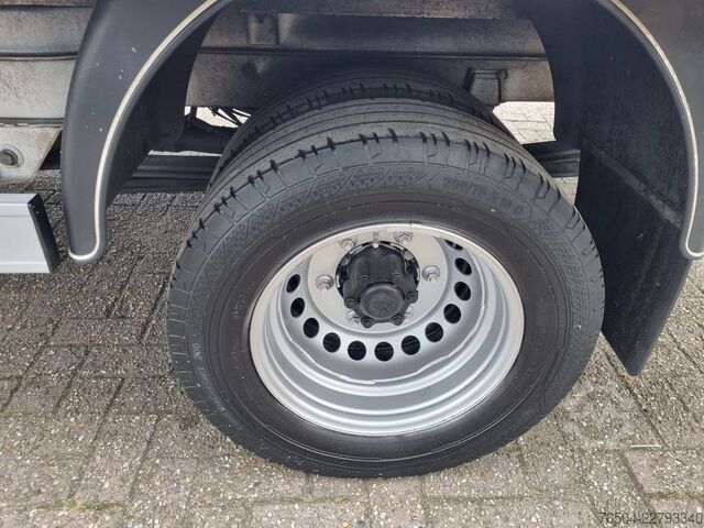 Walizka Mercedes-Benz Sprinter 519 CDI/ Bakwagen/ Laadklep/ Airco/ 23...