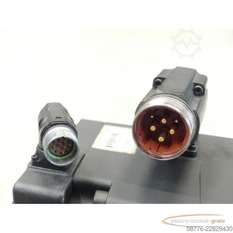 Unidad de control KUKA 1FK7105-5AY81-1YY3-Z S18 Servomotor SN: YFVN50667716004