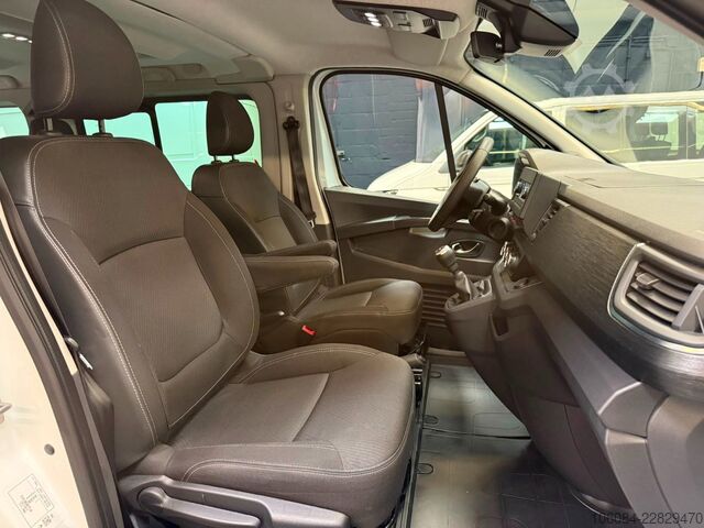 Minibus RENAULT Trafic Kombi L1H1 Life Style 8 Sitze AC LED PDC