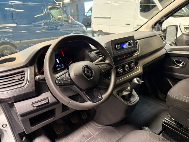 Minibús RENAULT Trafic Kombi L1H1 Life Style 8 Sitze AC LED PDC