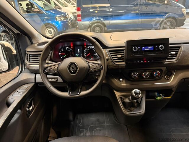 Minibús RENAULT Trafic Kombi L1H1 Life Style 8 Sitze AC LED PDC