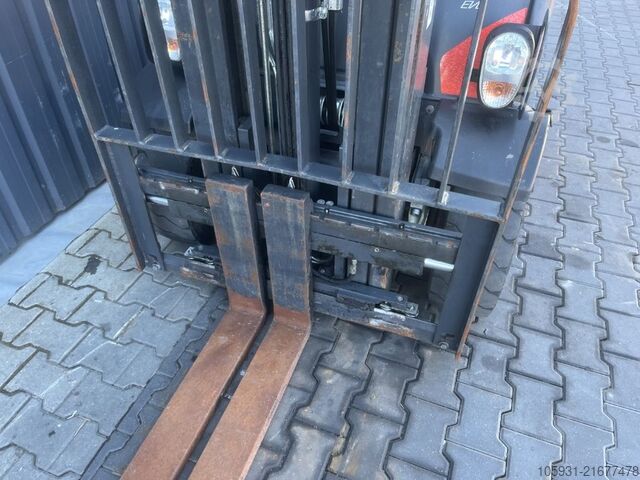 LPG Forklifts Linde H25T-02