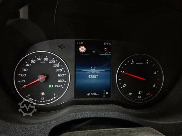 High top van Mercedes-Benz Sprinter 317 CDI,L2H2,Automatik,Kamera,LED