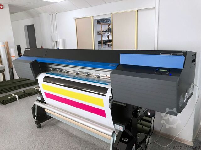 large-format inkjet printer/cutter 
