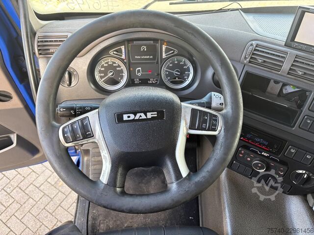 Benne fermée DAF CF 230 + DHOLLANDIA LOADLIFT + 19 TON + BOX 7,4...