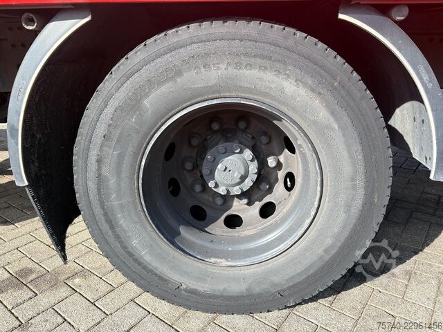 Benne fermée DAF CF 230 + DHOLLANDIA LOADLIFT + 19 TON + BOX 7,4...