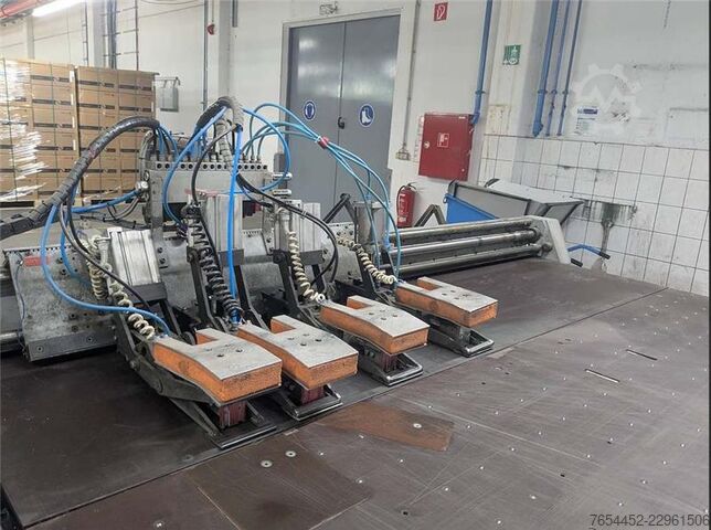 Massicot à papier avec table vibrante incluse Schneider Maschinenbau AG 2032