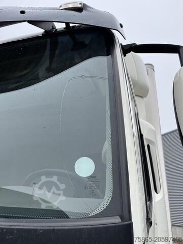 Транспортиране в хладилник/замразено DAF CF 260 FA / Carrier Koeler - 30 gr / Chereau Fr...