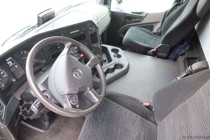 Maleta Mercedes-Benz Antos 1924 LL Bakwagen + laadklep 2500 kg