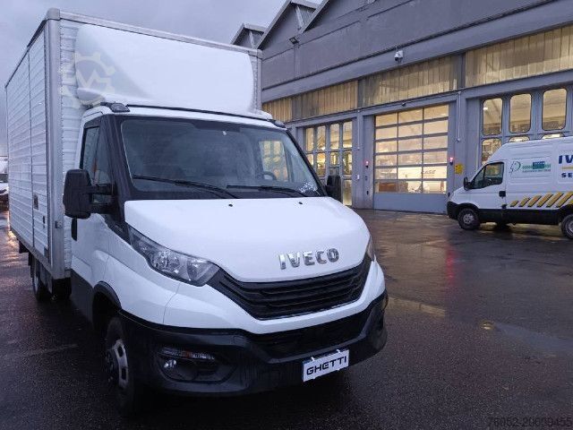 Κλειστό βαν IVECO 35C14