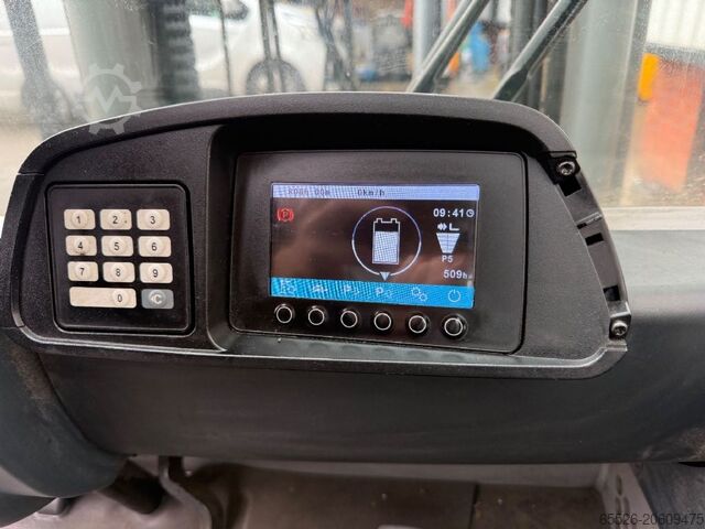 Električni viljuškar za 4 točka Jungheinrich EFG 425 K / 509 Std.