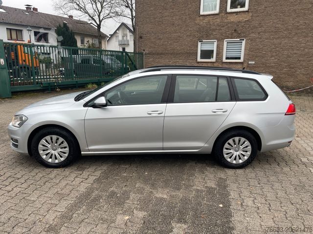 Kleinbus VOLKSWAGEN Golf 1.6 TDI DSG Variant* Navi* Klima* MFL* PDC