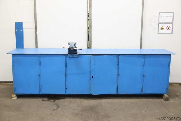 Radni stol sa škripcem unbekannt 3305/970/H1400 mm