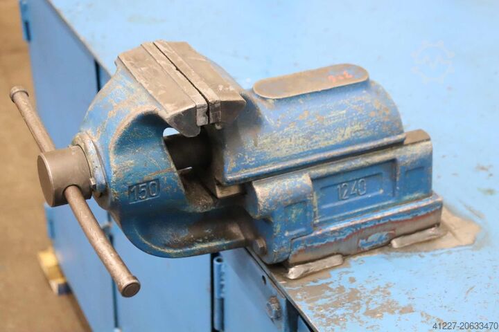 Radni stol sa škripcem unbekannt 3305/970/H1400 mm