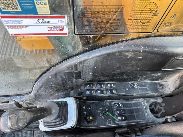 Ekskavator JCB JZ141LC