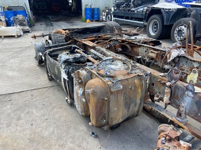 Standard tractor unit MAN TGX 18.510 Brandschaden