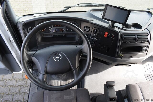 Curtain sider van mercedes-benz Atego 816 L Automatik*Ladebordwand*Tempomat