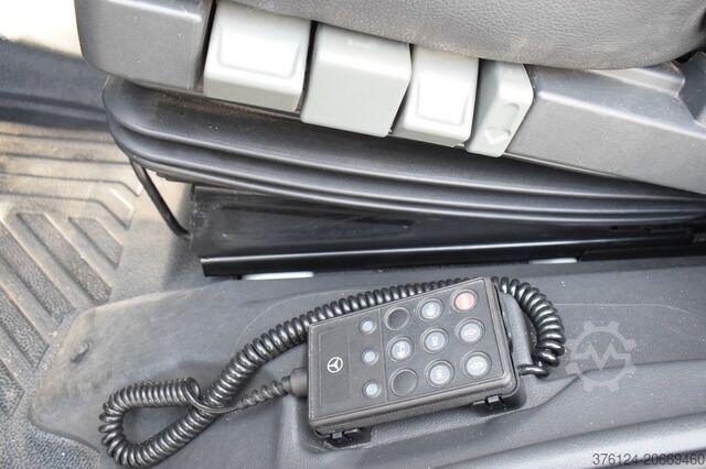 Curtain sider van mercedes-benz Atego 816 L Automatik*Ladebordwand*Tempomat