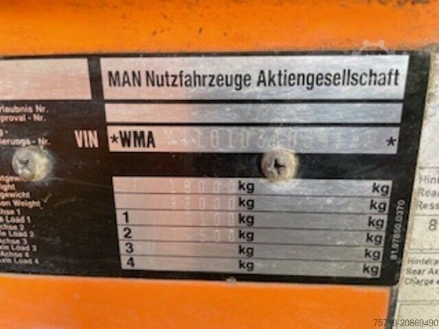 Camión para usos especiales MAN 18.264 4x4 Straßenwaschwagen/Wasserwagen