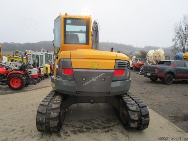 Mini ekskavatör Volvo ECR88 Plus - GEEL Powertilt BJ 2023 + 3 Löffel