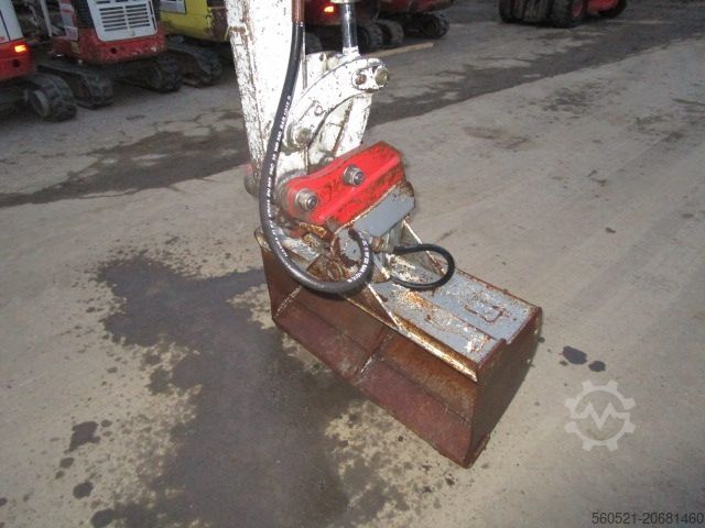 Mini ekskavatör Takeuchi TB 016 - MARTIN-Schnellwechsler + 3 Löffel