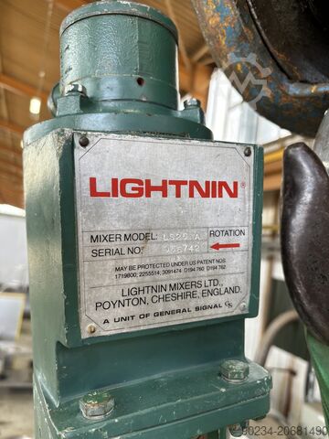 Depósito mezclador vertical de acero inoxidable de 300 litros BIBBY 300 Litre