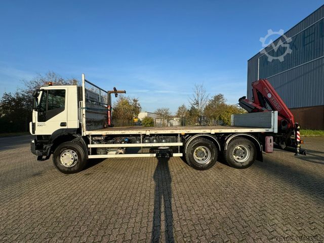 Truck mounted crane IVECO Trakker AD 260 Fassi F135a