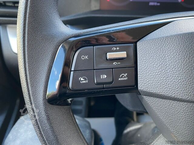 Lång skåpvagn FIAT Scudo L3 Aut. Carplay. Navi. Klima. PDC