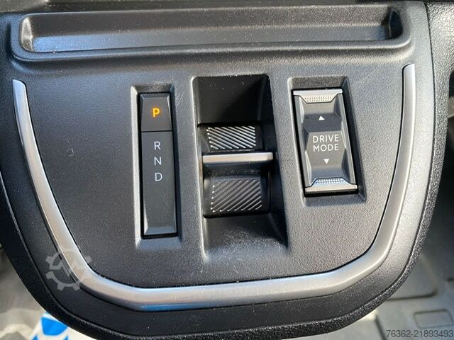 Lång skåpvagn FIAT Scudo L3 Aut. Carplay. Navi. Klima. PDC