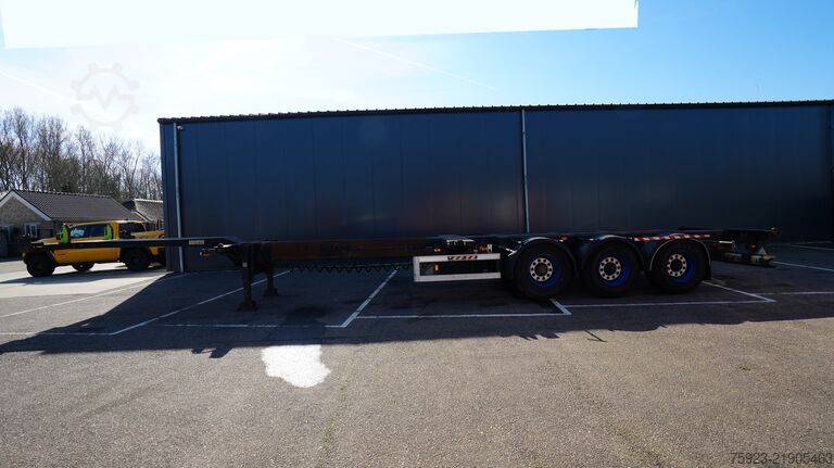 Pengangkutan kontena Nooteboom Container transport trailer