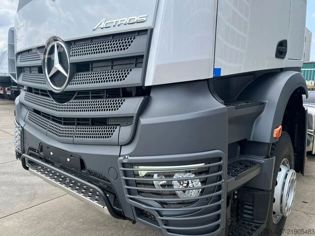 Mercedes-Benz Actros 3348 S 6x4 Tractor Head Mercedes-Benz Actros 3348 S 6x4 Tractor Head