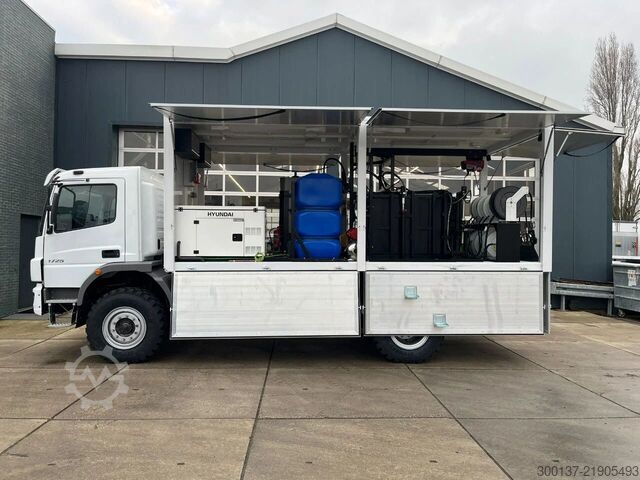 Mercedes-Benz Atego 1725 A 4x4 Service Truck Mercedes-Benz Atego 1725 A 4x4 Service Truck