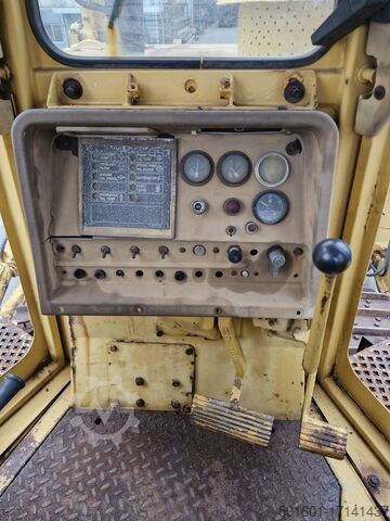 挖掘机械 Caterpillar D9L