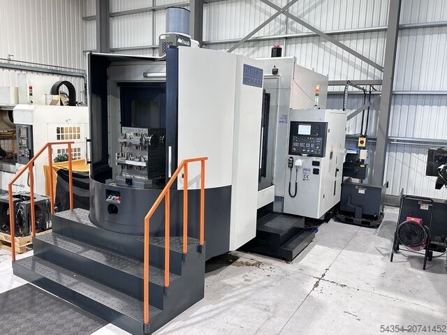 Горизонтальный обрабатывающий центр с двумя паллетами Dahlih MCH630