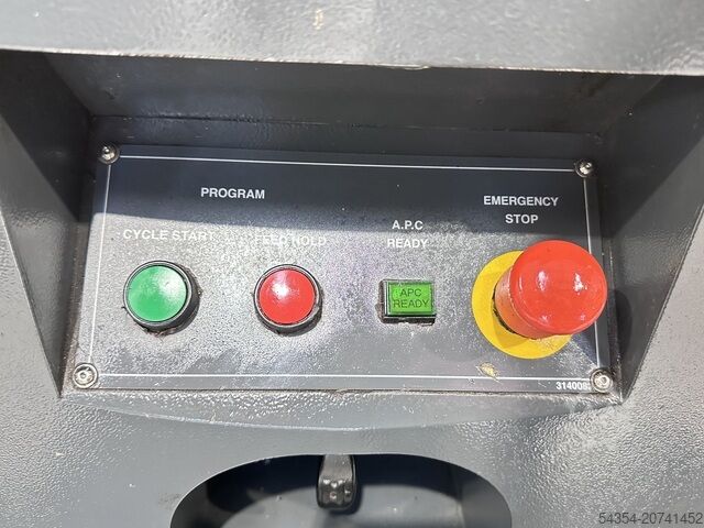 Горизонтальный обрабатывающий центр с двумя паллетами Dahlih MCH630