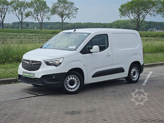 Chiếc vali OPEL COMBO 1.5 L1 Automaat Navi NAP