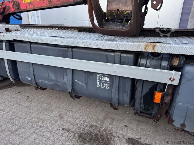 Holztransporter Scania R560 V8 **6X4+JONSERED 1020 CRANE**